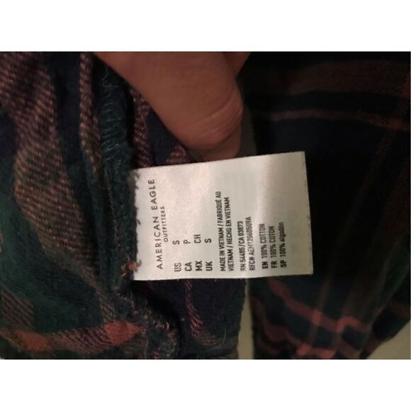 American Eagle - Flannel Button Down - Picture 4 of 4